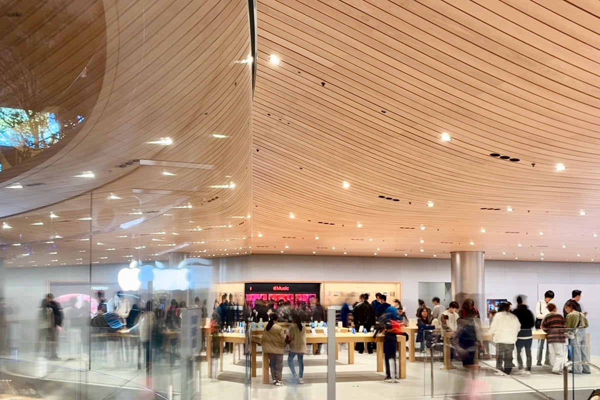 Apple Store architecture photography